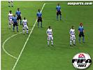 FIFA Soccer 2003 - screenshot #1
