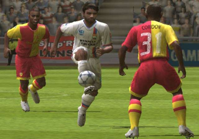 FIFA Soccer 2005 - screenshot 38